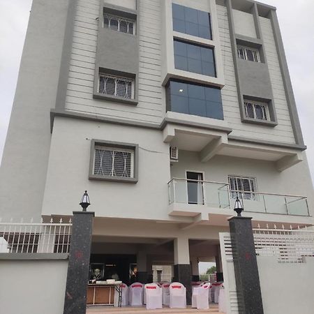 斯赫加奥恩尼瓦斯巴克特酒店 Shegaon 外观 照片