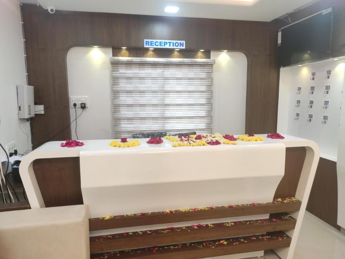 斯赫加奥恩尼瓦斯巴克特酒店 Shegaon 外观 照片